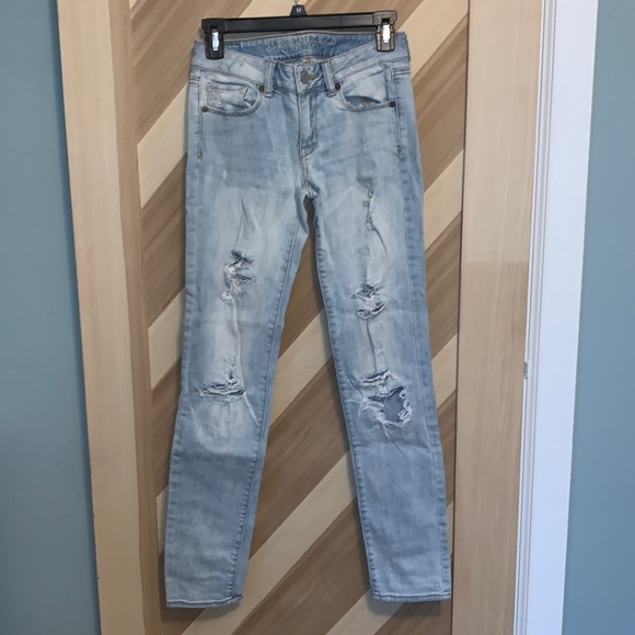 American Eagle Outfitters Denim - 00 AEO Ripped Light Wash Jeans